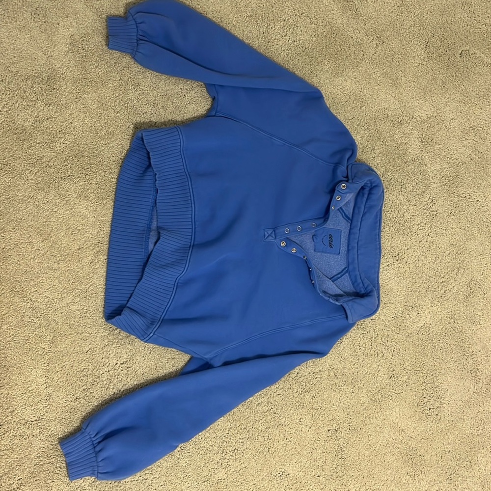 Blue Aerie sweatshirt with buttons